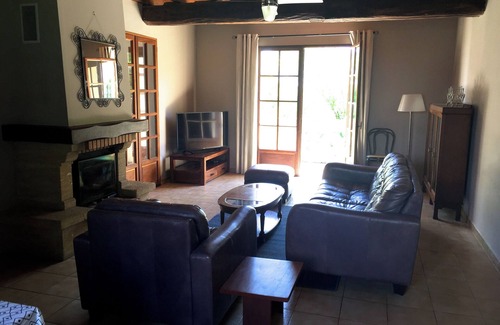 Courrensan House | Spend a week living as a farmer in France. 3 bedrooms. Quiet and comfortable.