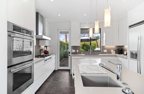 Vista Las Palmas House | Spend Fall in Palm Springs! Home Overlooking the Valley and Mountains! Private Pool! Grill!