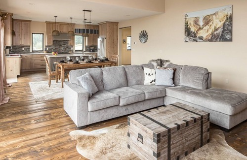 Big Sky Ski Chalet | Spend the Holidays Here! Chalet with Mountain Views, Near Town Center!
