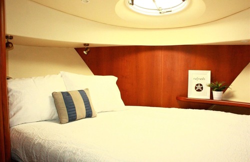 Waterfront Bed & Breakfast | Spend the Night on a Yacht!