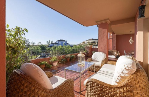 Pueblo Nuevo Apartment | Spikes