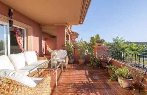 Pueblo Nuevo Apartment | Spikes