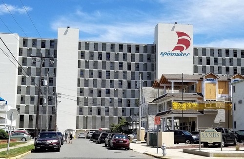 Sea Isle City Condo | Spinnaker 2 Bedroom 2 Bath Condo. Elevator