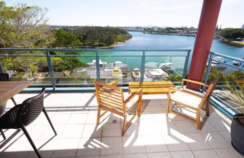Forster Apartment | Spinnaker 402