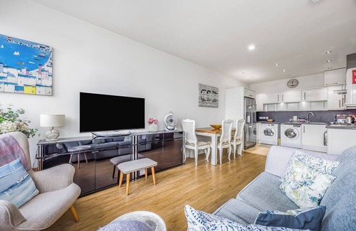 Gosport Apartment | Spinnaker View Apartment