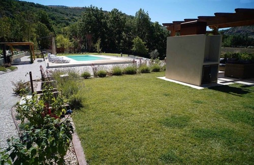 Assisi Villa | Splendid Villa Facing Medieval Fortress With Peace
