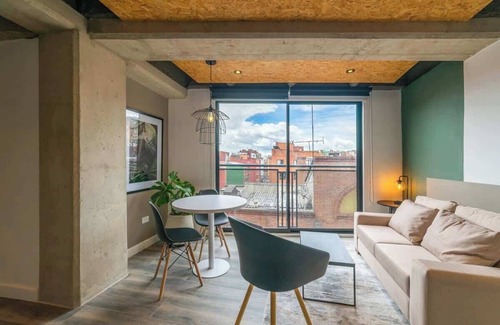 Chapinero Apartment | Splendid 1 BR in Chapinero