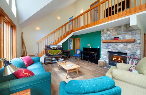 Cedar Ski Chalet | Splendid chalet Close to Sleeping Bear Dunes