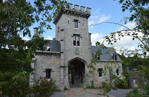 Pepinster House | Splendid Holiday Home in Pepinster with Private Garden, BBQ