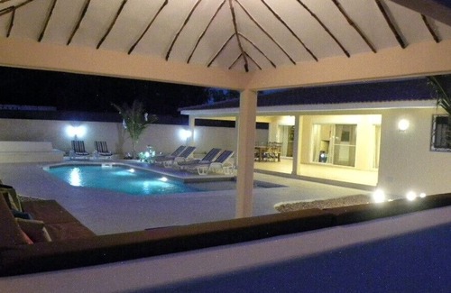 Ngaparou Villa | Splendid luxury house in Senegal in Ngaparou / Saly