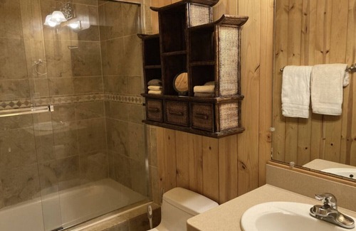 Wiley House | Splendor Mountain Ruby Cabin