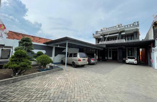 Sidoarjo Hotel | SPOT ON 93458 Legok Homestay Syariah