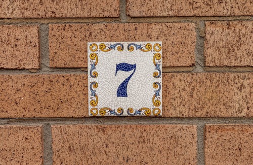 Birkdale Cottage | SPRING CLOSE, pet friendly, with a garden in Southport