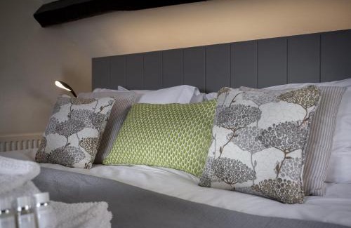Painswick House | Spring Cottage