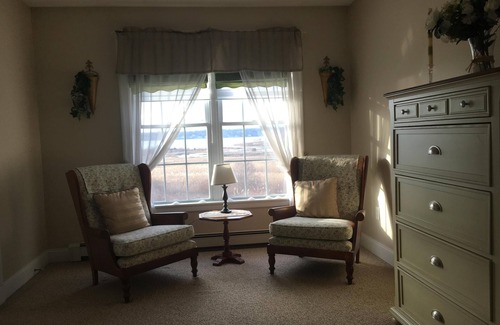 Little Compton Bed & Breakfast | SPRING INTO SAVINGS Large Tranquil, Private Suite By The Sea, Birders Paradise
