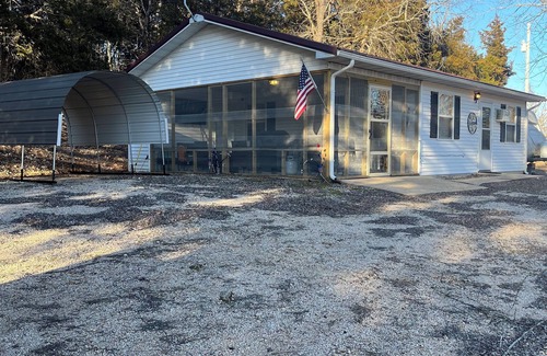 Eminence Cottage | Springside Cottage in beautiful Eminence. Great outdoor space - NEW Hot tub!