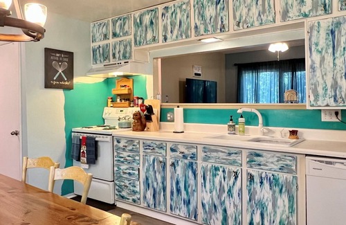Ponderosa Park Cabin | Squirrels Run - Prescott Cabin Rentals