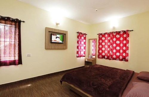 Ooty Hotel | SR Residency
