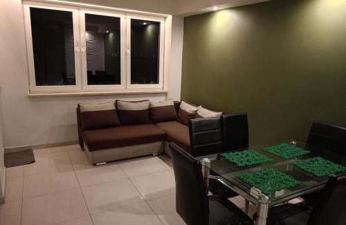 Skarzysko-Kamienna Apartment | Srebrny Apartament