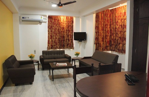 Gopalapuram Hotel | Sri Aarvee Hotels
