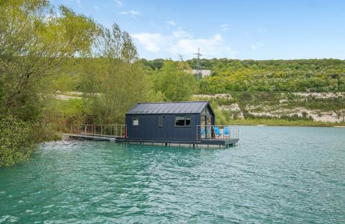 Weybridge Resort | St Andrews Lakes