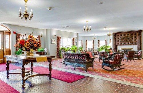Chautauqua Apartment | St Elmo House #201