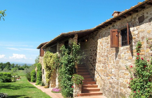 San Pietro in Bossolo House | Stunning private villa with WIFI, private pool, TV, patio, pets allowed and panoramic view