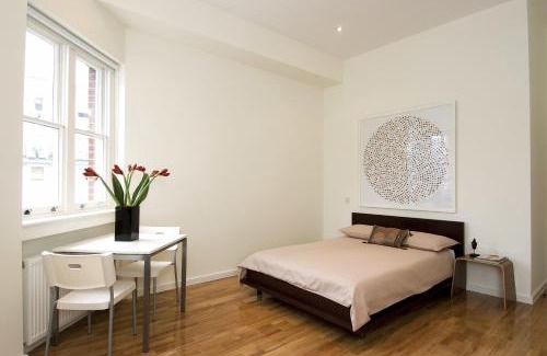 Holland Park Apartment | St James House Serviced Apartments by Concept Apartments