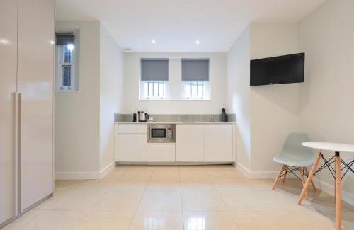 Holland Park Apartment | St James House Serviced Apartments by Concept Apartments