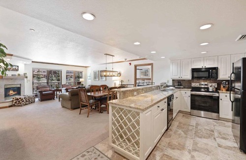 Beaver Creek Apartment | St James Place by East West Hospitality