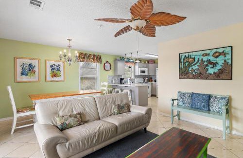 Destin House | St. Martin Beachwalk Villas 221