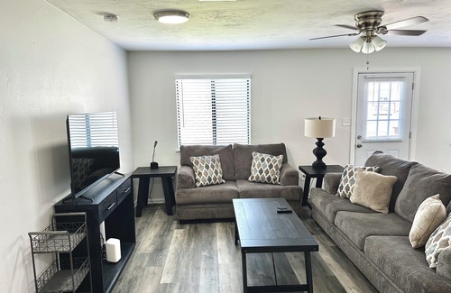 College Town House | Stadium Stay 2 Bedroom