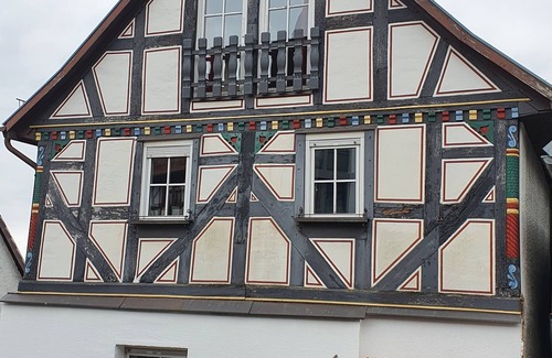 Krofdorf-Gleiberg House | Stadtb,BurgGleiberg,Whirlpool,2xBad,3ZimmerNetflix