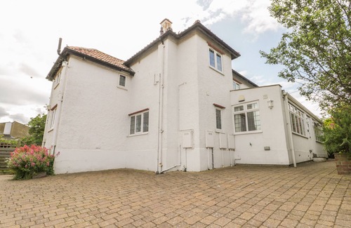 Whitby Apartment | STAKESBY HOUSE APARTMENT 3, country holiday cottage in Whitby