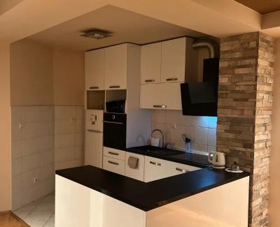 Pale Apartment | Stan na dan Dahlia Pale