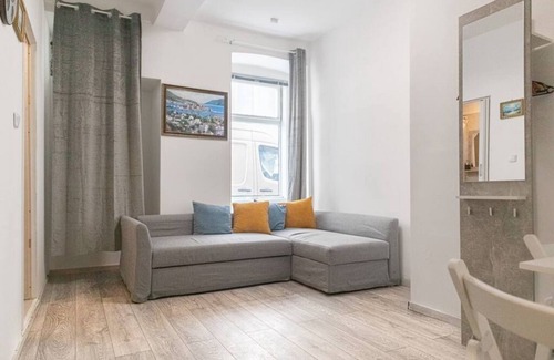 Favoriten Apartment | Standard 3BR/3BA Apt. near Hauptbahnhof