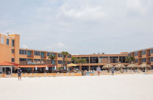 St. Pete Beach Hotel | Standard Boulevard View with 2 Double Beds