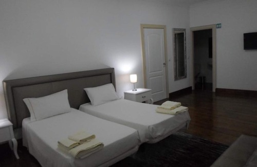 Armamar House | Standard Double or Twin Room with Balcony