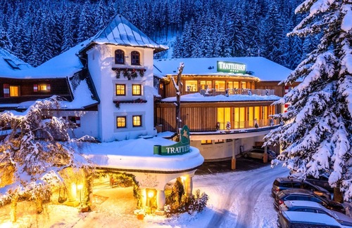 Untertschern House | Standard Familienzimmer Frühstück - Hotel Gut Trattlerhof & Chalets