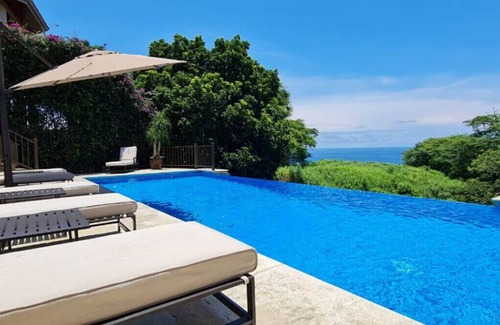 Coco Villa | Standout Luxury Ocean View Villa
