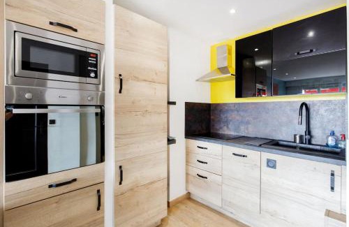 Riou - Petit Juas - Av de Grasse Apartment | Stanislas Art - Cannes Centre - Terrasse - Clim