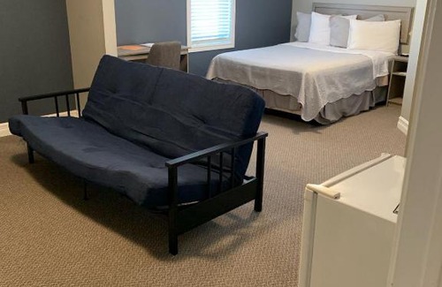 Clarenville Hotel | Stanley House