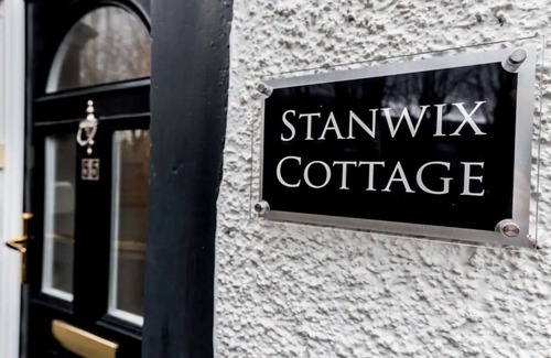 Carlisle Cottage | Stanwix Cottage. Walking distance of park and town