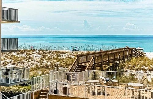 Pensacola Beach Hotel | Starboard Village 3-321