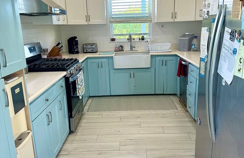 George Town House | Starfish Haven – Waterfront 2BR on Bonefish Flats & Great Ocean Views!