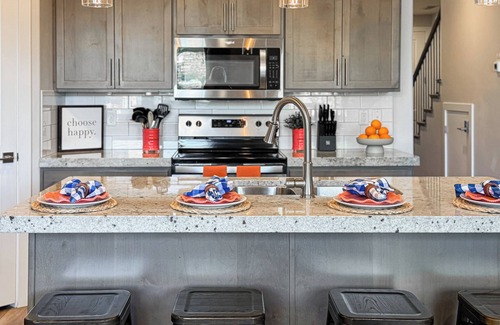 St. George Villa | Stargazer – Luxury Condo, Rooftop Views, Private Hot Tub