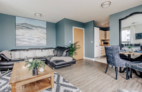 Southampton City Centre Apartment | Starhost Residences Stunning 2 Bedroom Apartment With Marina Views