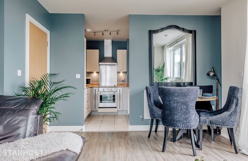 Southampton City Centre Apartment | Starhost Residences Stunning 2 Bedroom Apartment With Marina Views