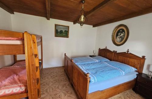 Zlebske Chvalovice House | Stateček plný zvířátek