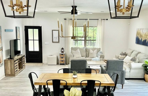Pickwick Dam House | State Park Luxury. Stylish new home located only 2 minutes from the lake!